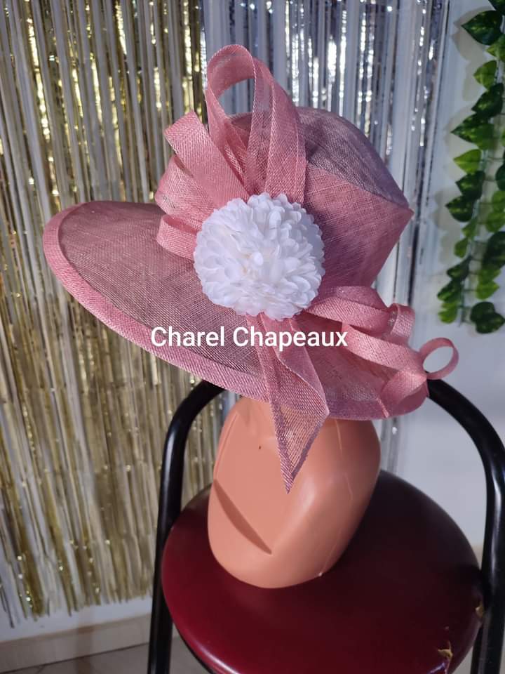 chapeau rose authentique